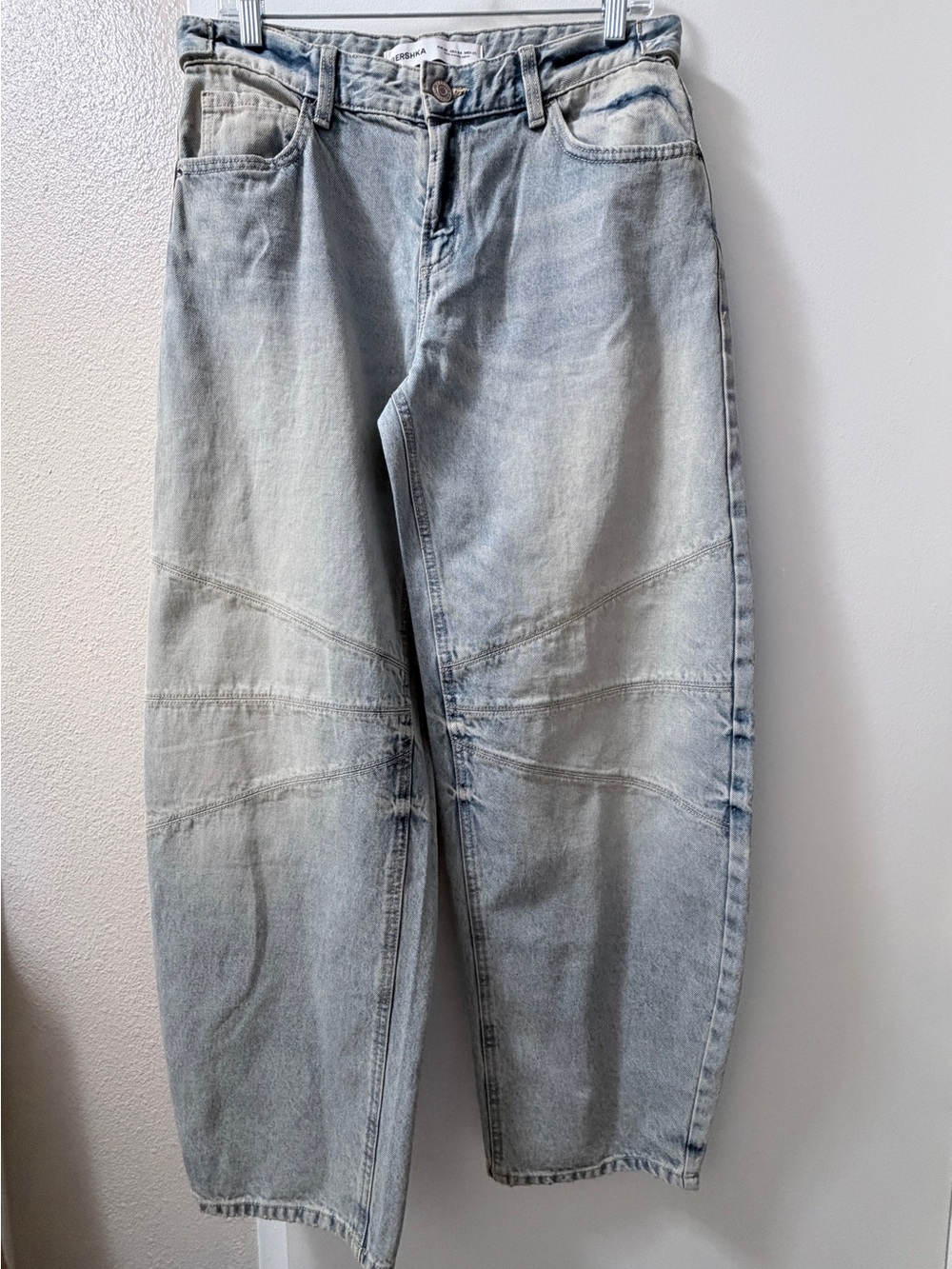 Bershka Light Blue Mid-Rise Women’s Barrel Jeans